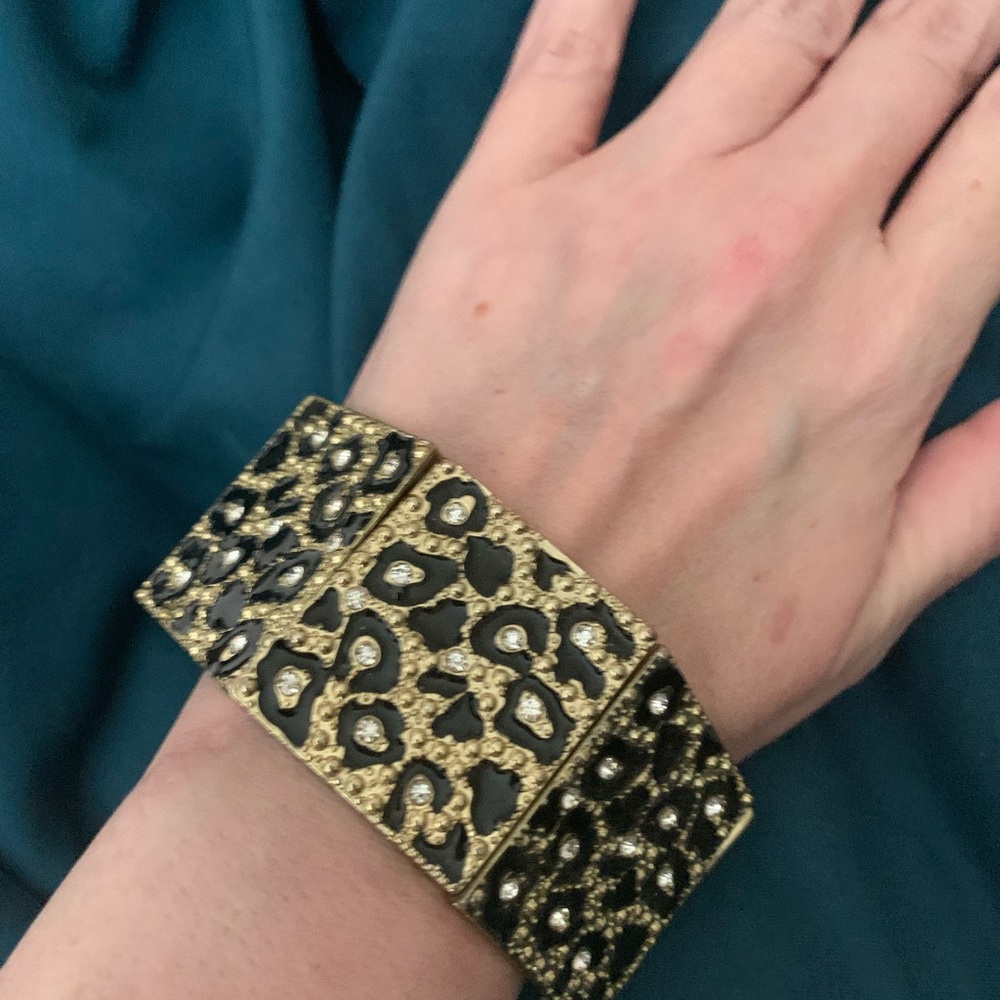 Authentic Betsey Johnson bracelet. Leopard and gold print.